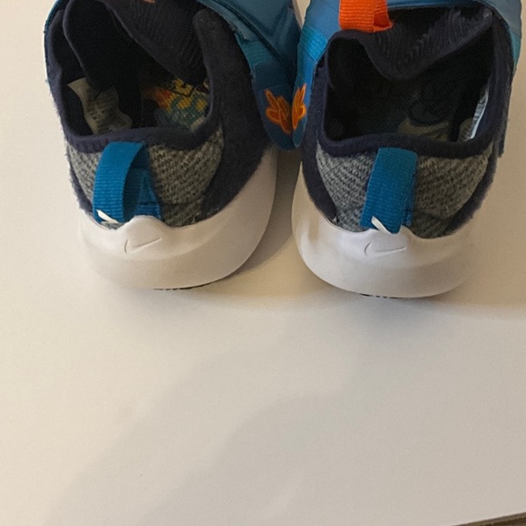 Nike Kids Teal and Orange Sneakers - Picture 3 of 3